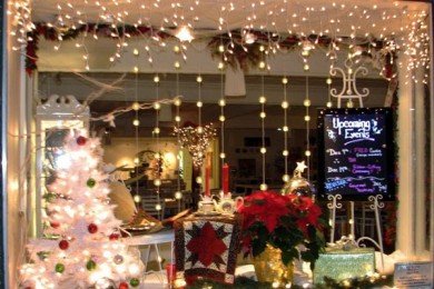 Trang trí cửa hàng cho dịp lễ Giáng sinh