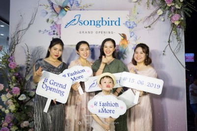 Tiệc Khai trương Songbird